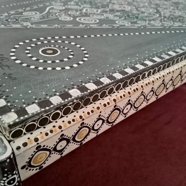 Table basse à plateau réversible